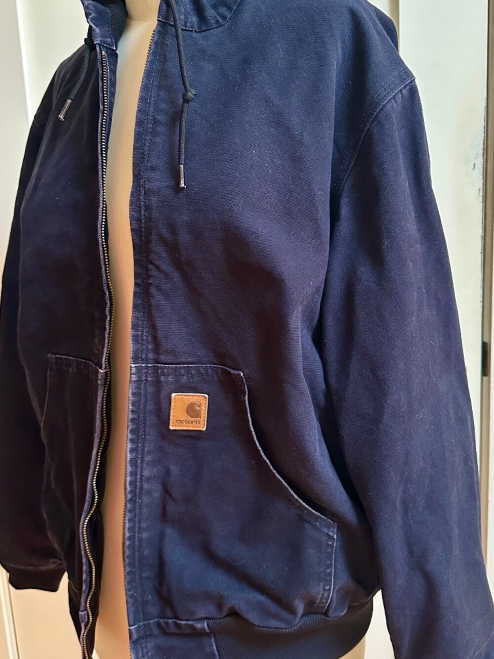 Carhartt Navy Blue Full Zip Hooded Work Coat J25 MDT Size: M Excellent Condition